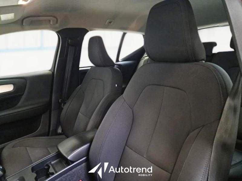 Volvo XC40 T2 129 CV NAVI LED Momentum Pro