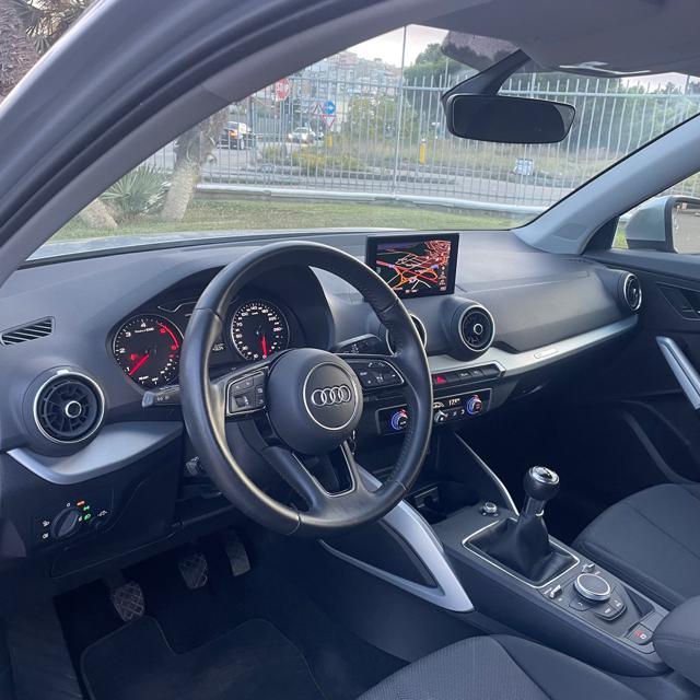 AUDI Q2 35 TDI Business