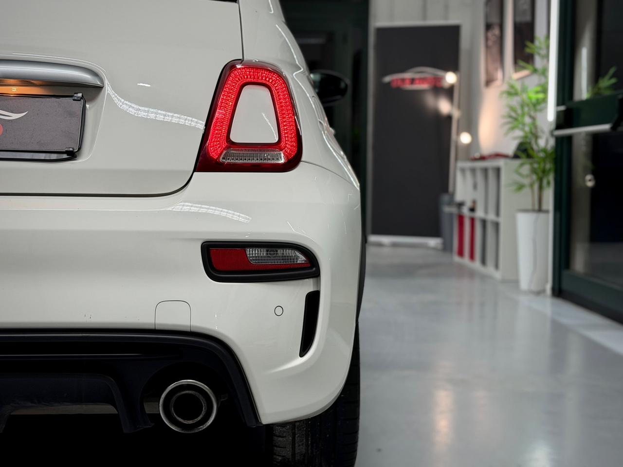 Abarth 595 1.4 Turbo T-Jet 145 CV