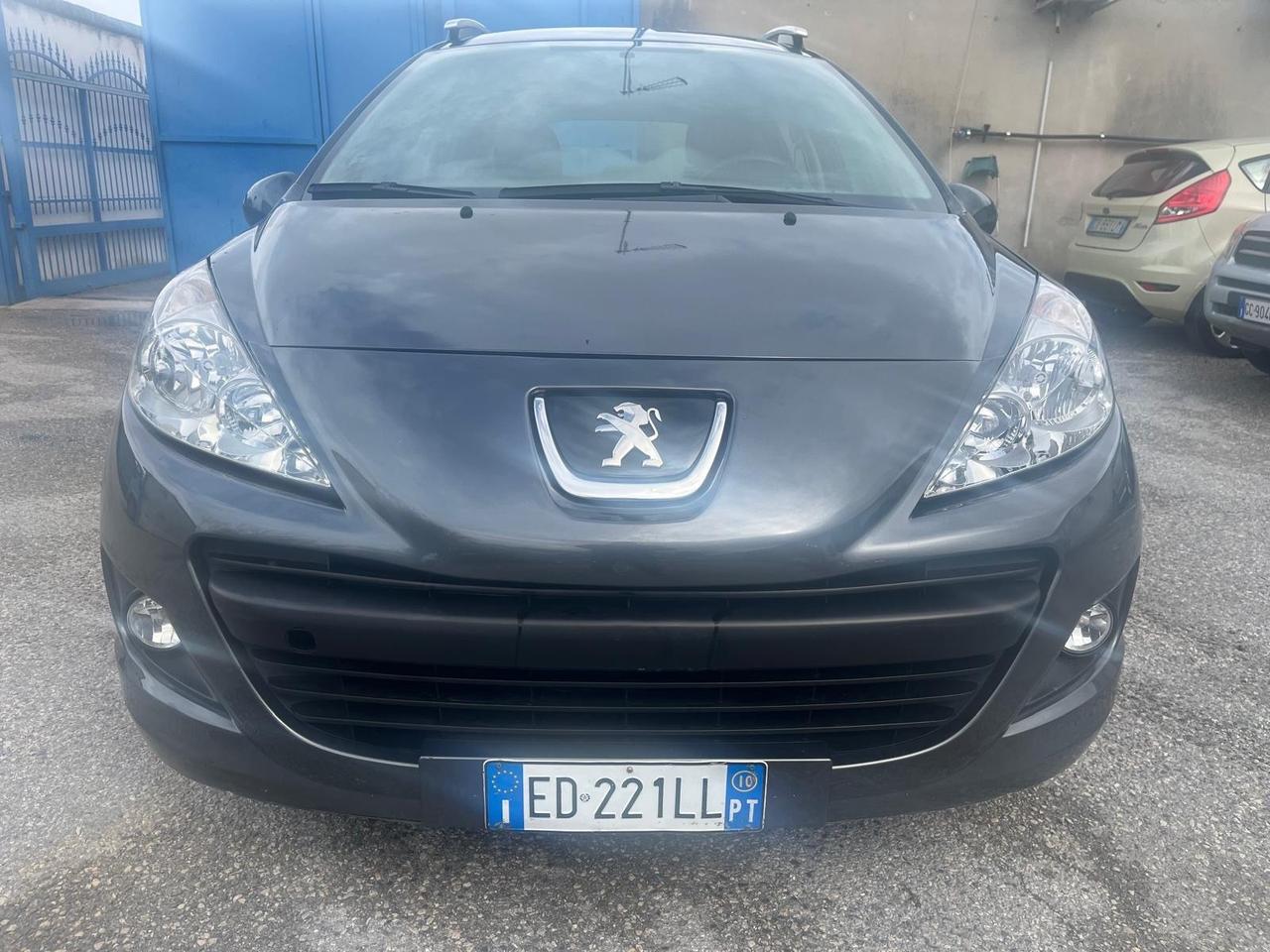 Peugeot 207 s.w-1.6 hdi-full-2010
