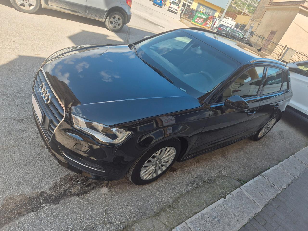 AUDI A3 SPB ANNO 2015 1.6 TDI 110 CV FULL OPT KM CERTIF