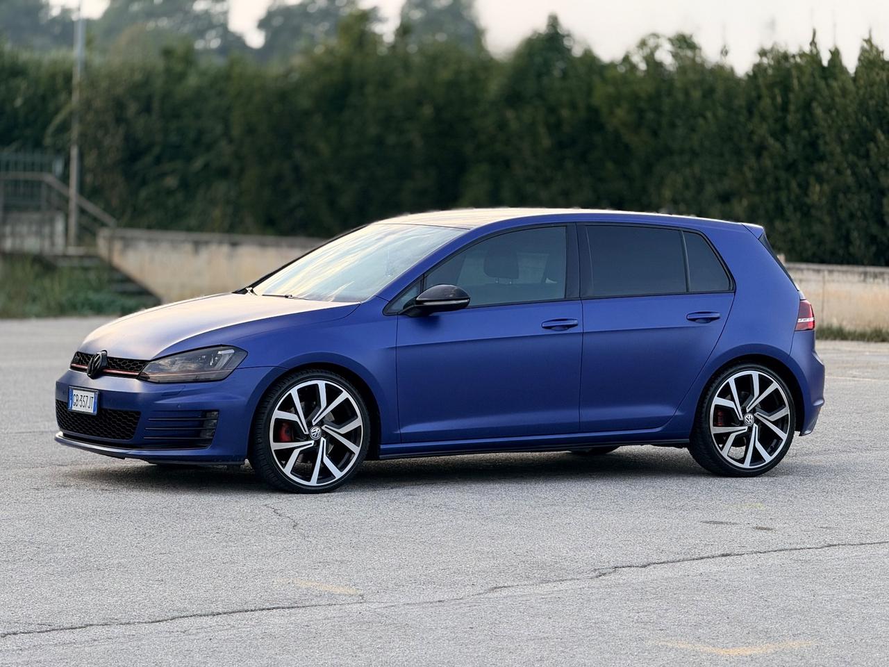 Volkswagen Golf 7 GTI 2.0 DSG