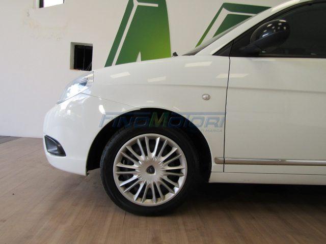 LANCIA Ypsilon 1.2 69 CV NEOPATENTATI