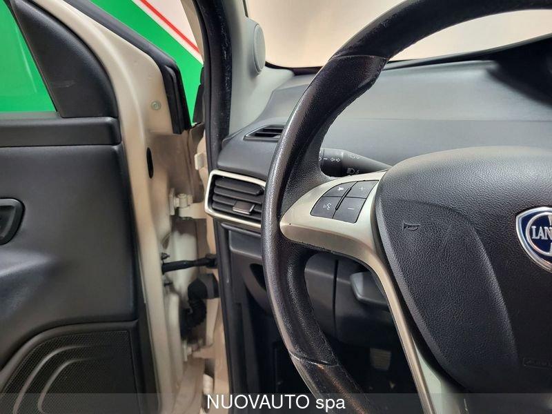 Lancia Ypsilon Ypsilon 1.2 69 CV 5 porte Silver