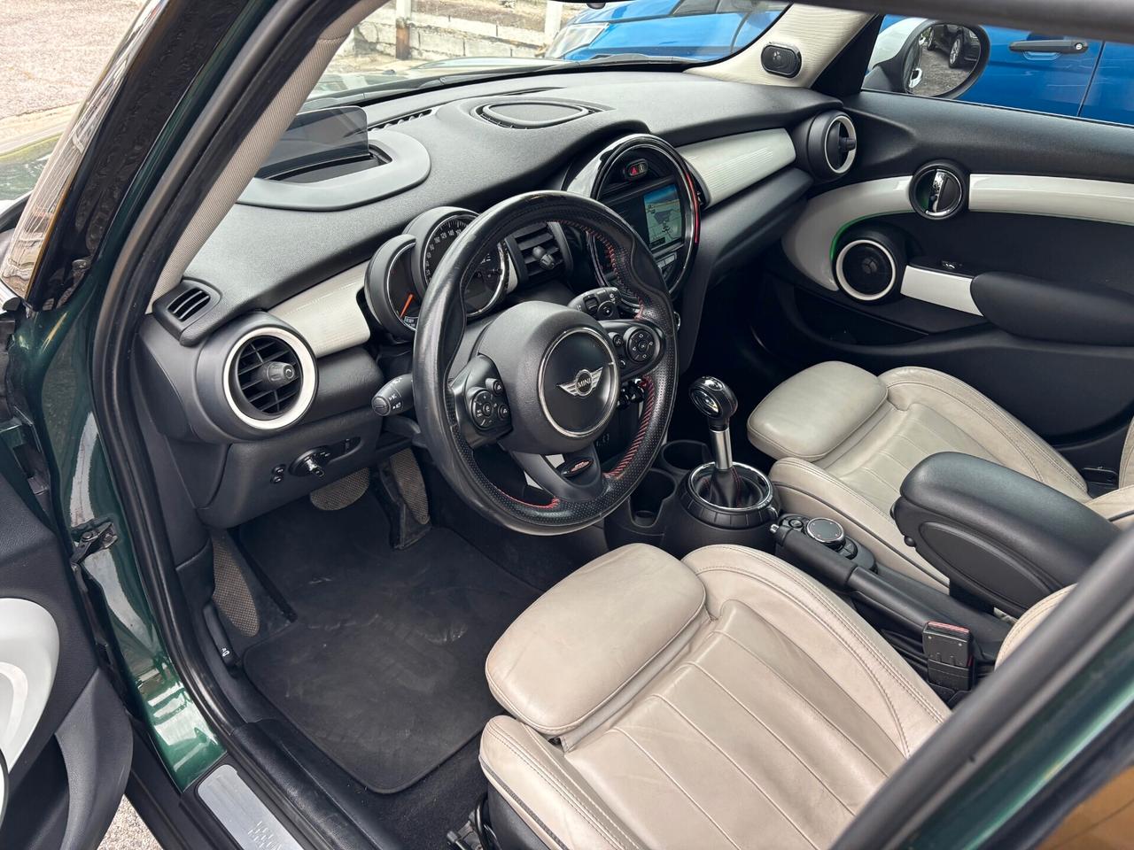 Mini 2.0 Cooper SD AUTOMATICA, PANORAMA, NAVI, TELECAMERA, HEAD UP DISPLAY, STUPENDA!!!!!