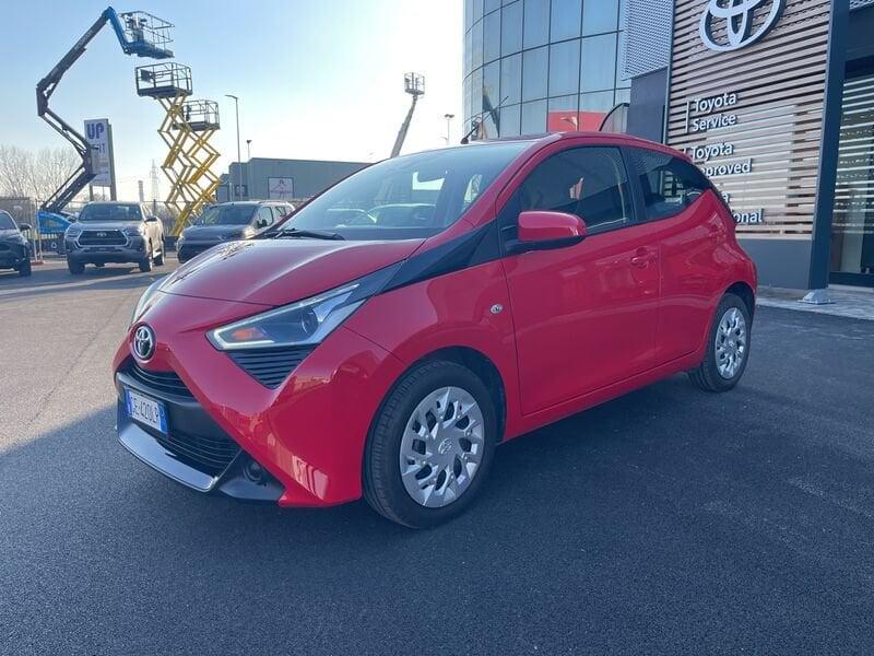 Toyota Aygo Connect 1.0 VVT-i 72 CV 5 porte x-play