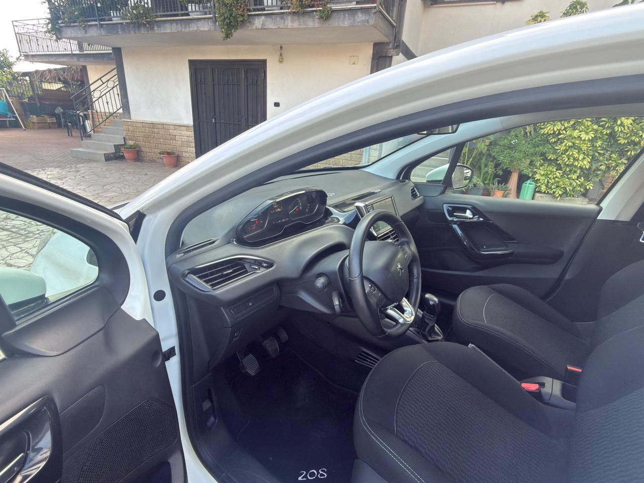 Peugeot 208 BlueHDi 75 5 porte Active