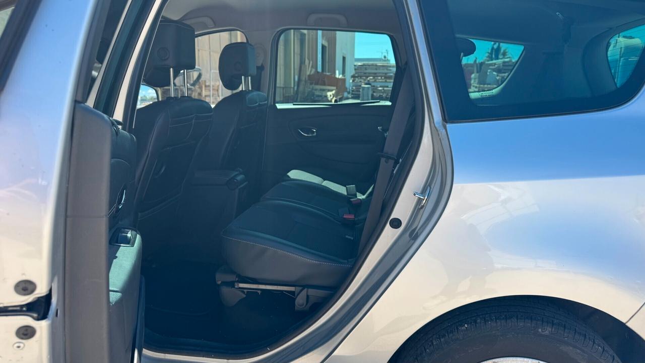 Renault Megane Scénic 1.5 dCi 110CV - 2014