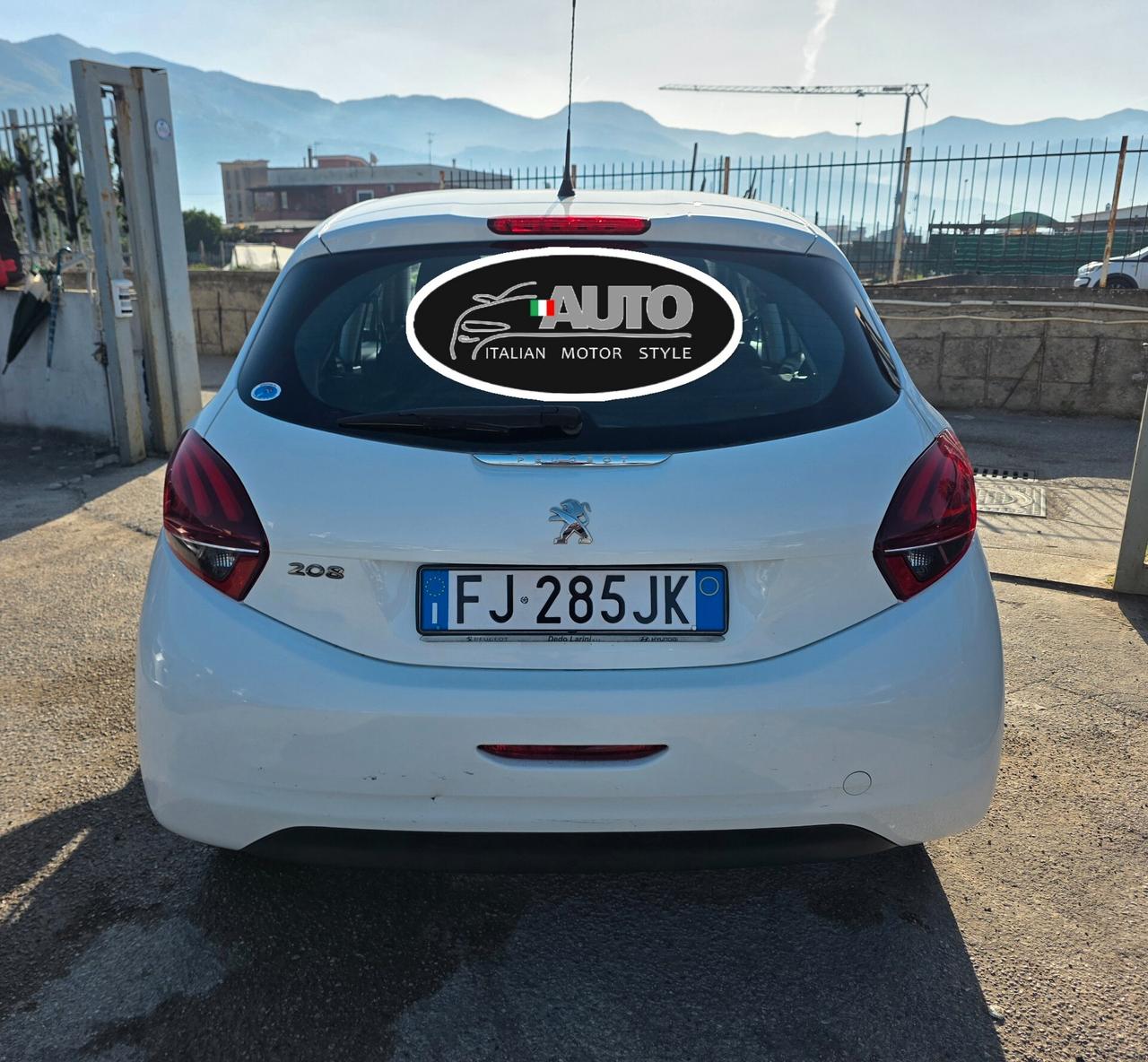 Peugeot 208 BlueHDi 100 5 porte Allure