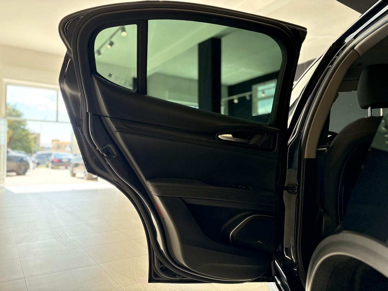 Alfa Romeo Stelvio 2.2 Turbodiesel 180 CV AT8 Q4