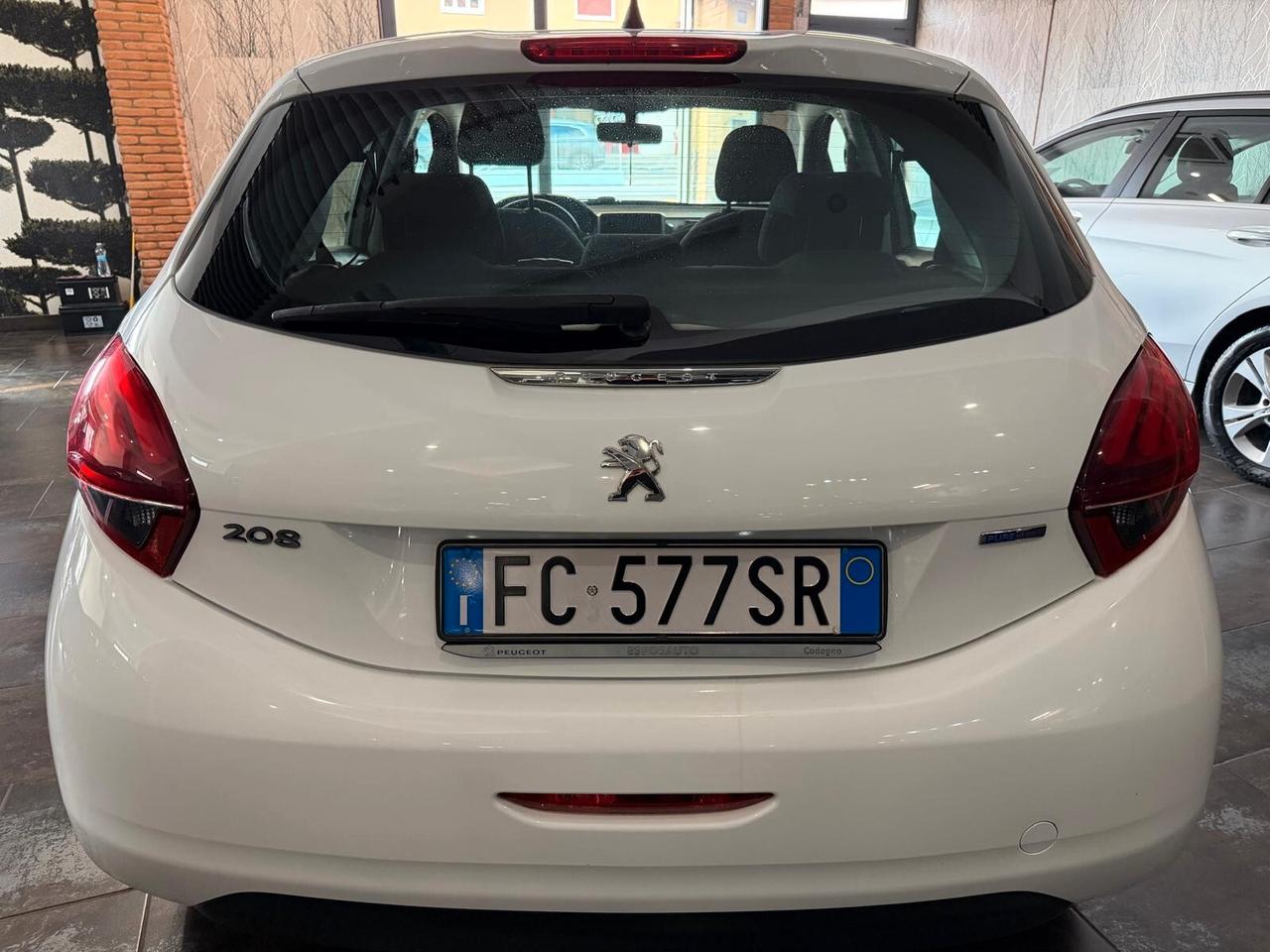 Peugeot 208 PureTech 82 5 porte Allure