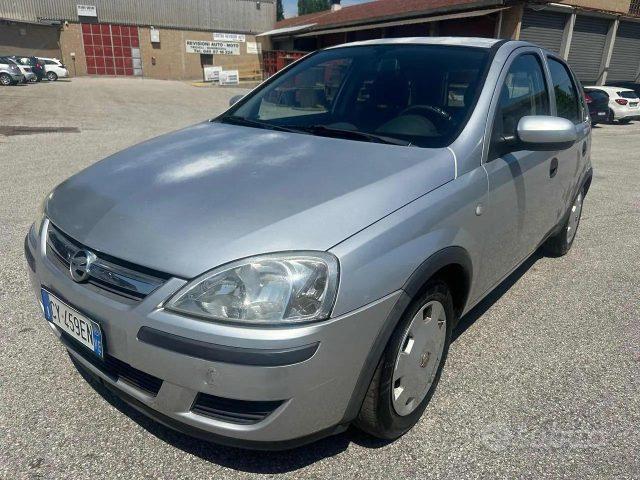 OPEL Corsa 1.2i neopatentati Pronta per Consegna