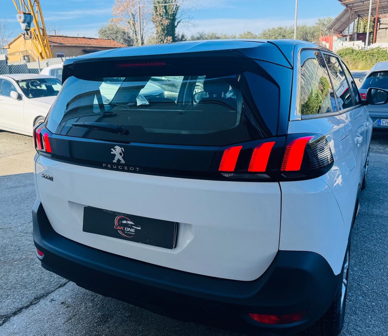 Peugeot 5008 BlueHDi 130 S&S EAT8 Business