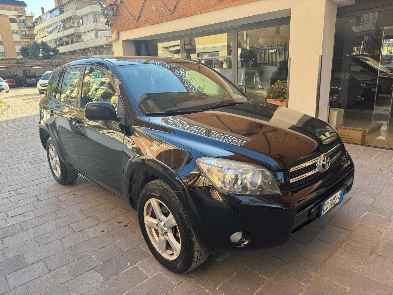 Toyota Rav 4 2.2 D-4D 177cv LUXURY