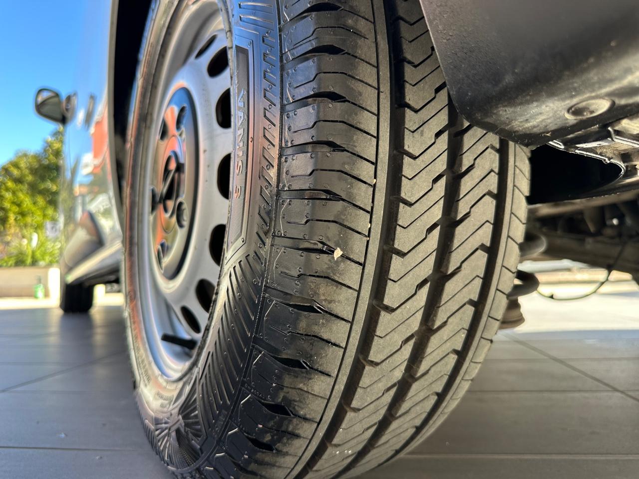 OPEL VIVARO 2.0D CV 150 6 POSTI N1