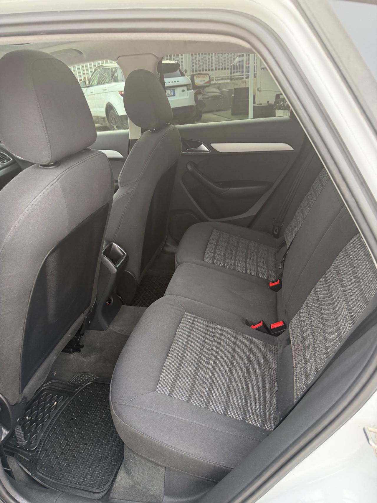 Audi Q3 2.0 TDI 150 CV Sport