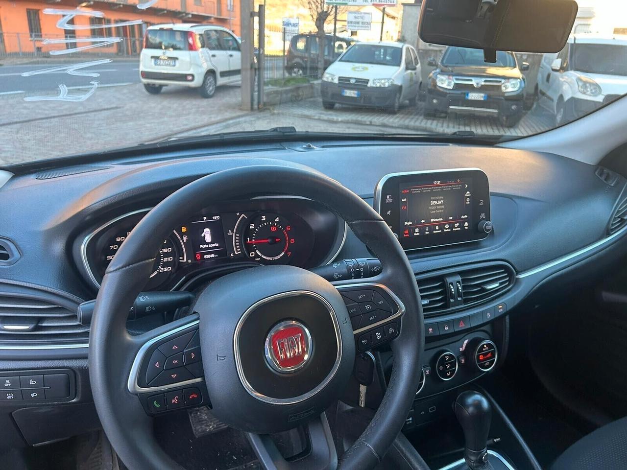 Fiat Tipo 1.6 Mjt LOUNGE AUTOMATICA