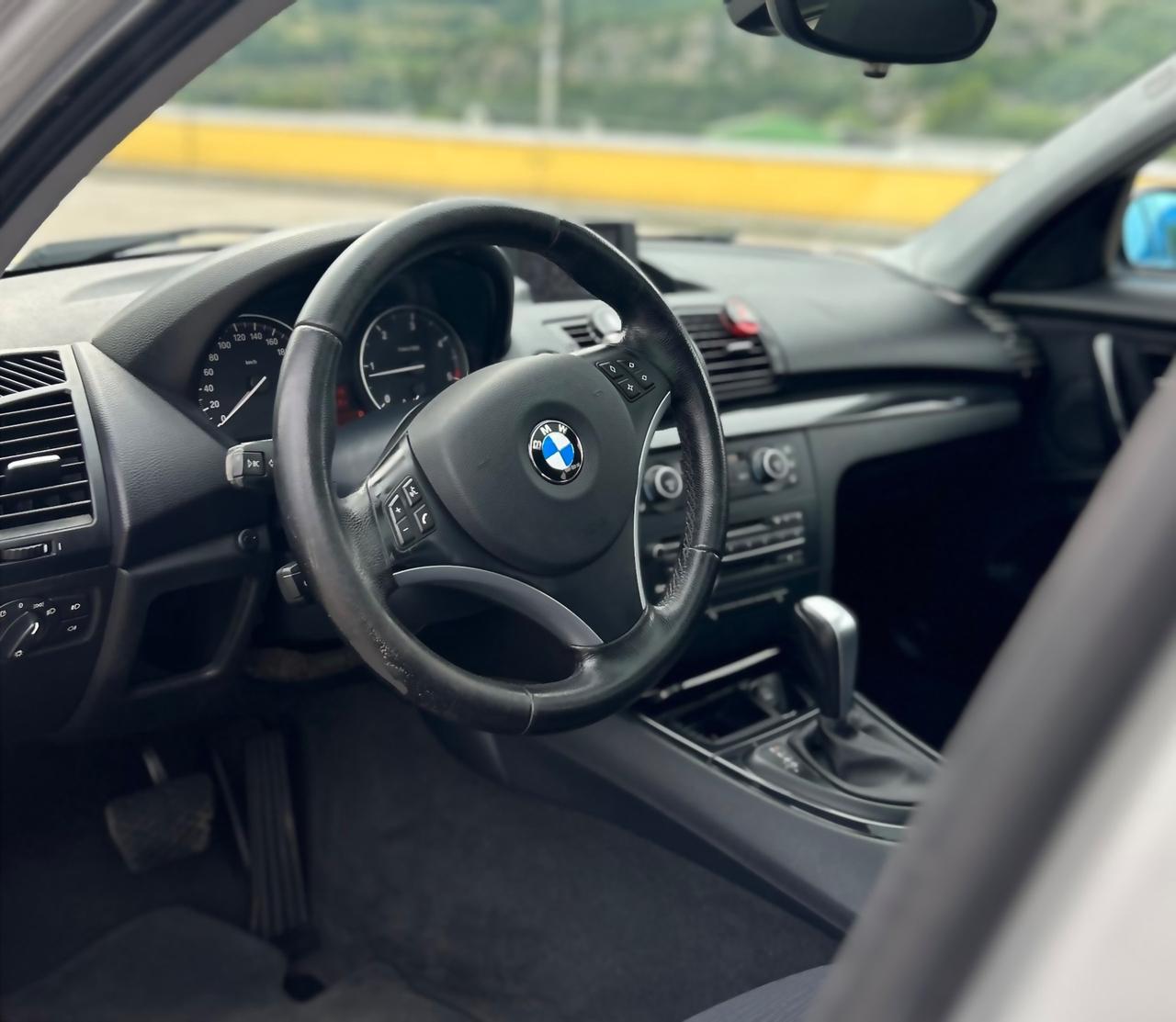 Bmw 120d CAMBIO AUTOMATICO FULL OPT. 2009