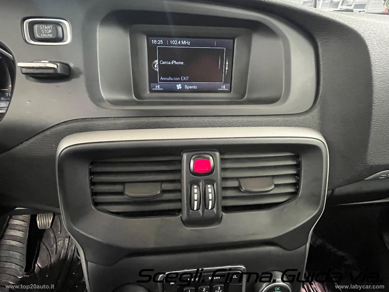 VOLVO V40 Cross Country D2 Kinetic|GANCIO TRAINO