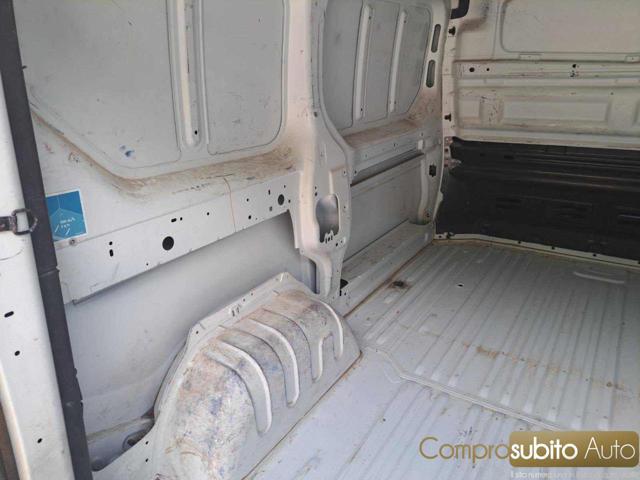 RENAULT Trafic T27 1.6 dCi 120CV + 22% IVA