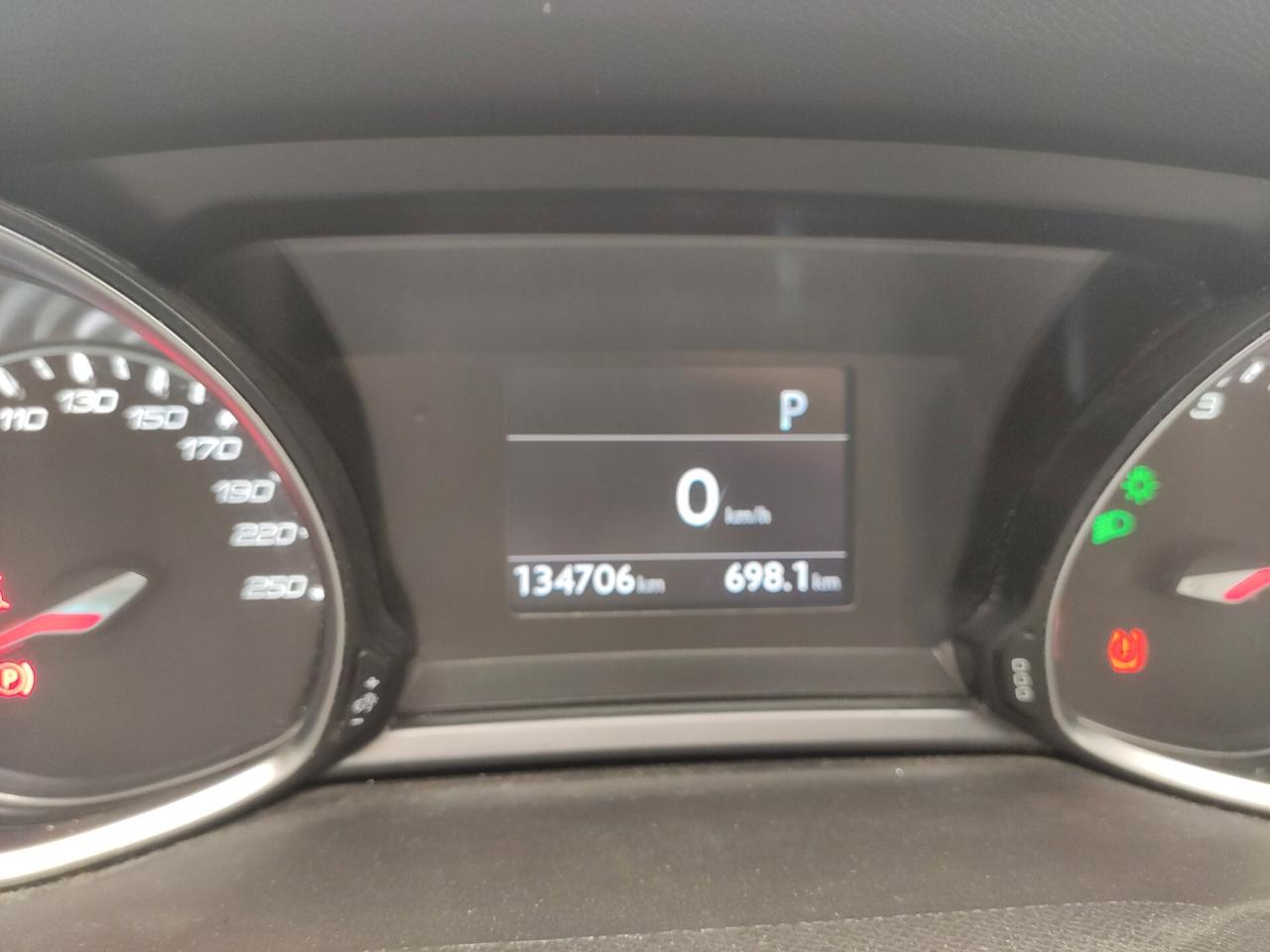 Peugeot 308 BlueHDi 150 S&S SW Allure
