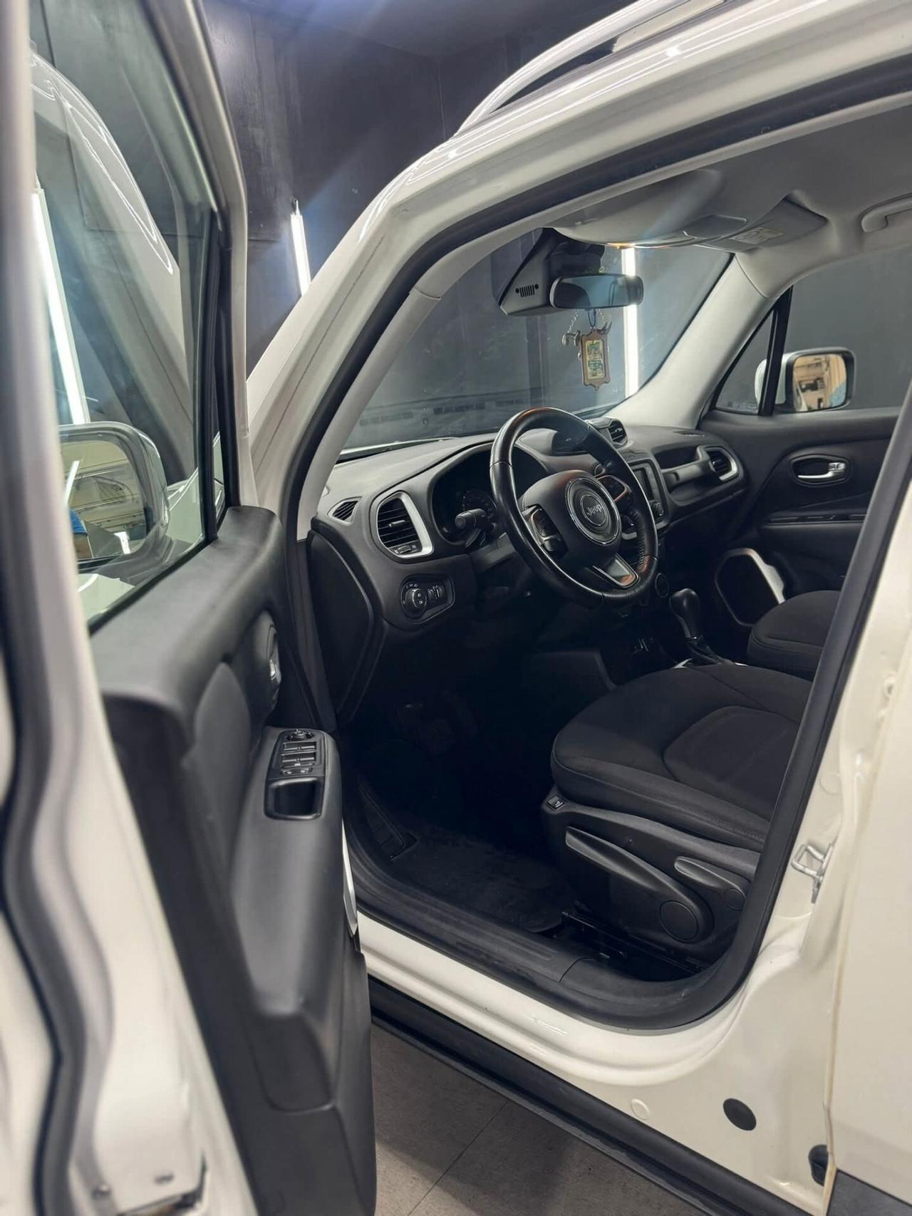 Jeep Renegade 1.6 Mjt DDCT 120 CV Limited