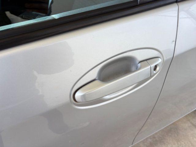 TOYOTA Yaris 1.0 5 porte Lounge OK NEOPATENTATI KM CERTIFIICATI