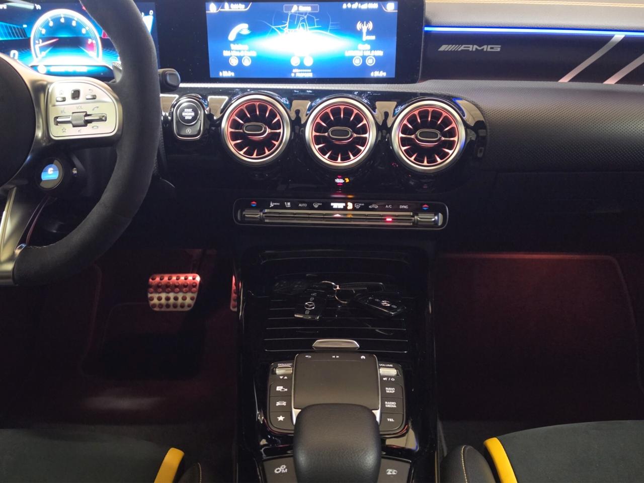 Mercedes-benz CLA 45 AMG S TETTO-RECARO-BURMESTER