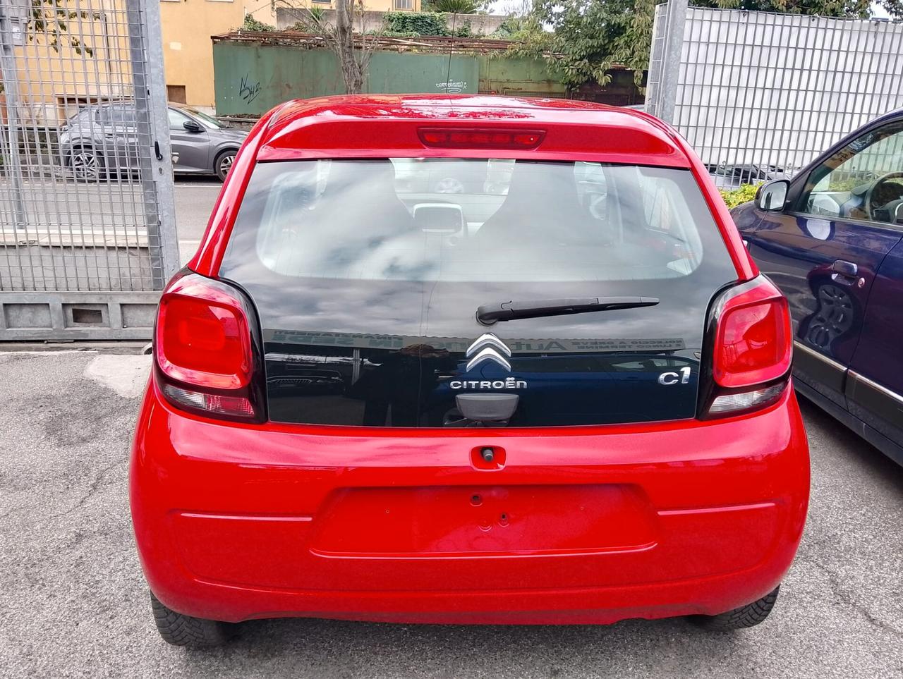 Citroen C1 PureTech 82 5 porte Shine