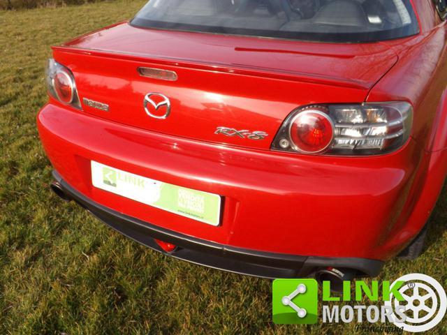 MAZDA RX-8 1.3 anno 2005 dispone di CRS ben tenuta