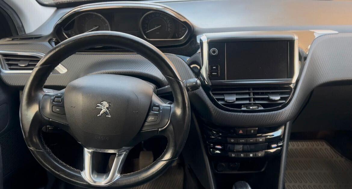 PEUGEOT 2008 - Cc 1.5 - Cv 102 - PASSAGGIO E GARANZIA INCLUSO NEL PREZZO!