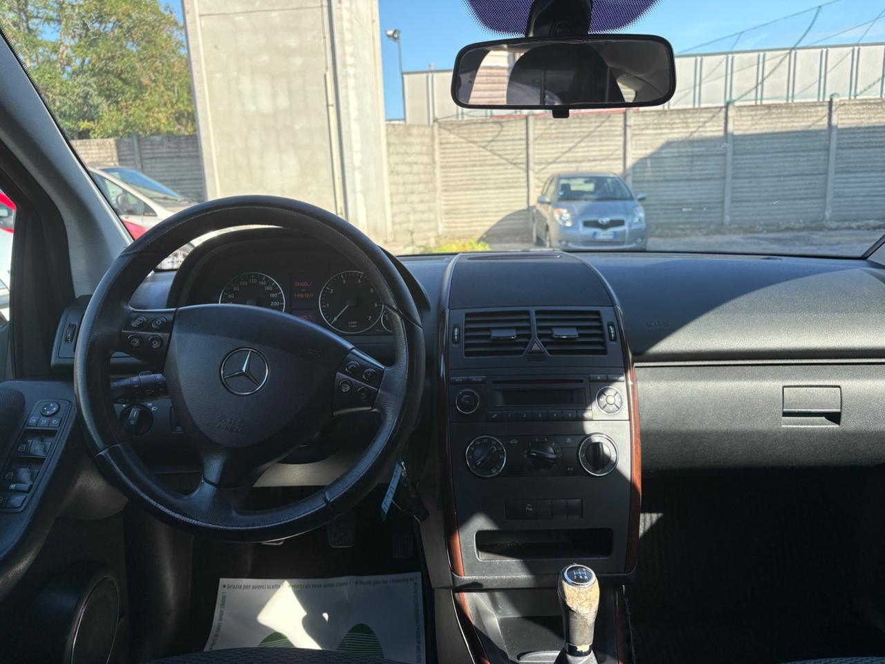 Mercedes-benz A 170 BlueEFFICIENCY Avantgarde