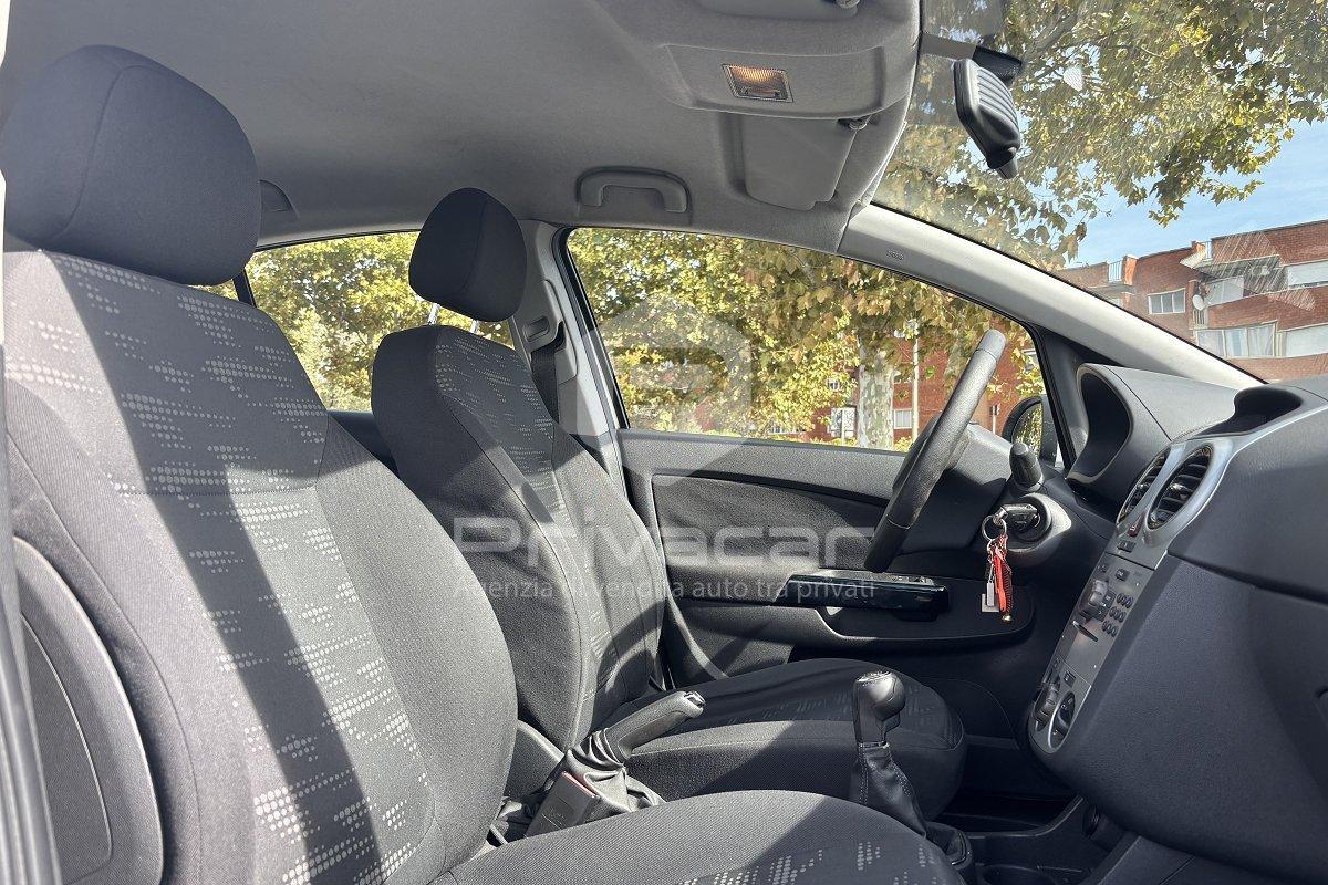 OPEL Corsa 1.2 5 porte Club