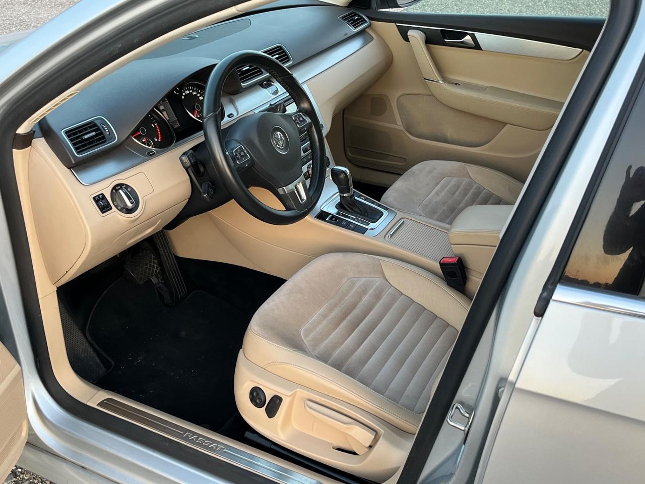 Volkswagen Passat 2.0 TDI DSG Highline - 140 CV