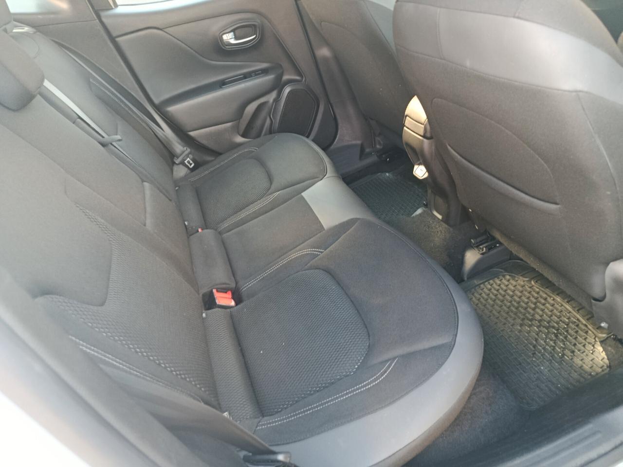 Jeep Renegade 1.6 Mjt DDCT 120 CV Business