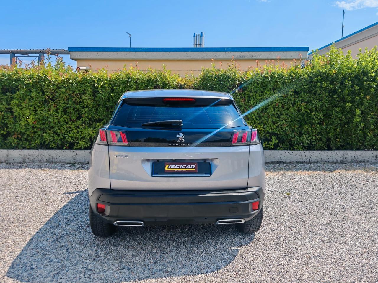 Peugeot 3008 1.5 130CV UNIPROPRIETARIO KM VERI GARANZIA 24 MESI OK NEOPATENTATI