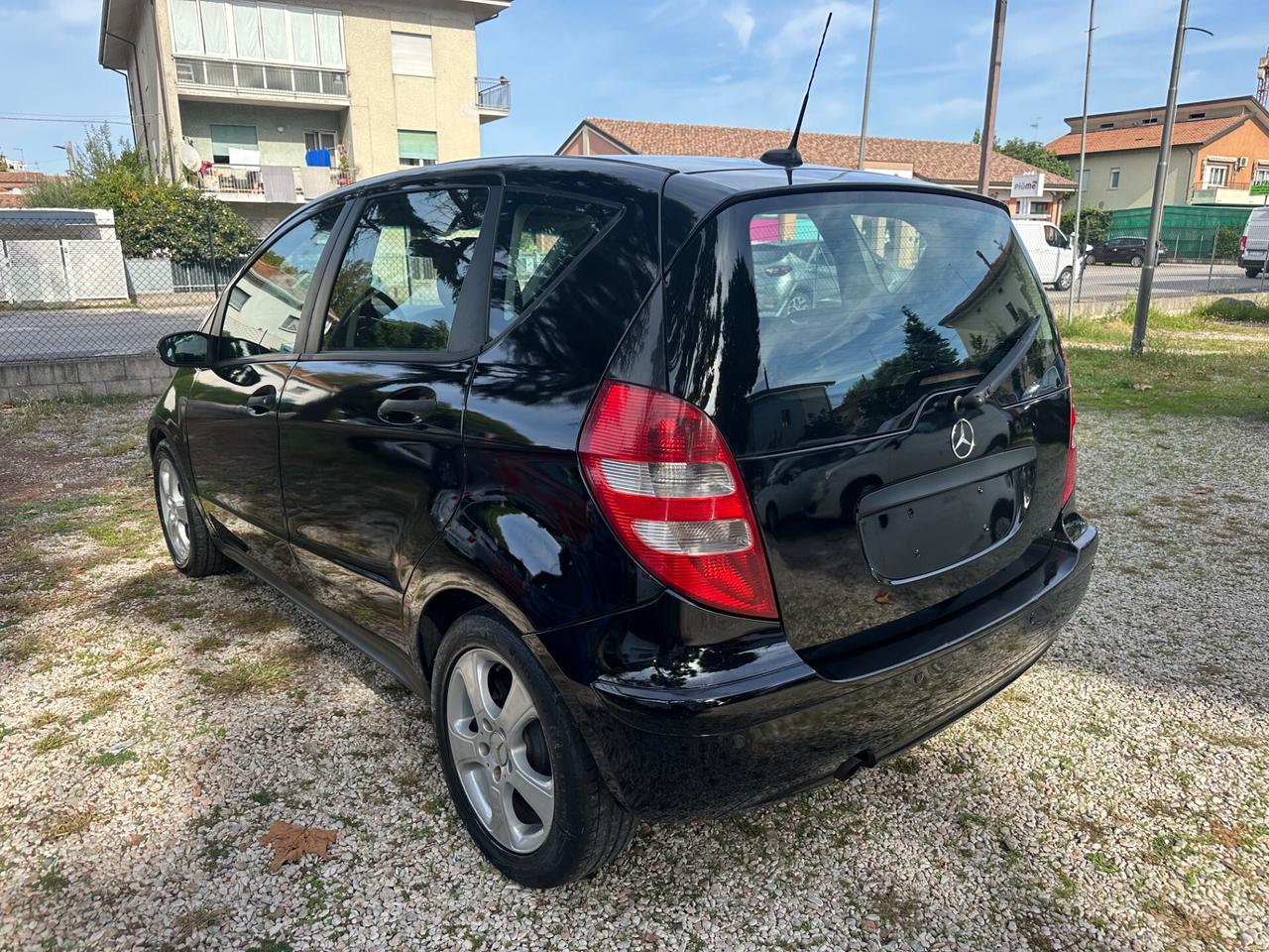 Mercedes-benz A 150 benzina elegance automatica