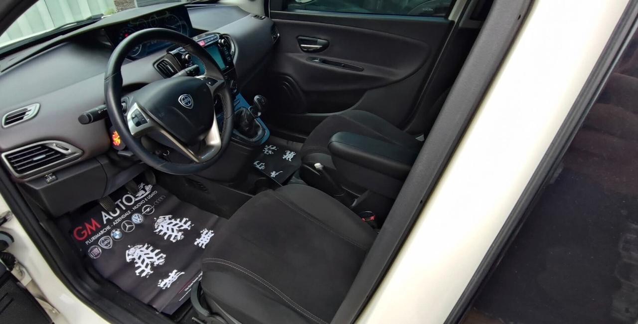 Lancia Ypsilon 1.2 GPL CON ANTIFURTO