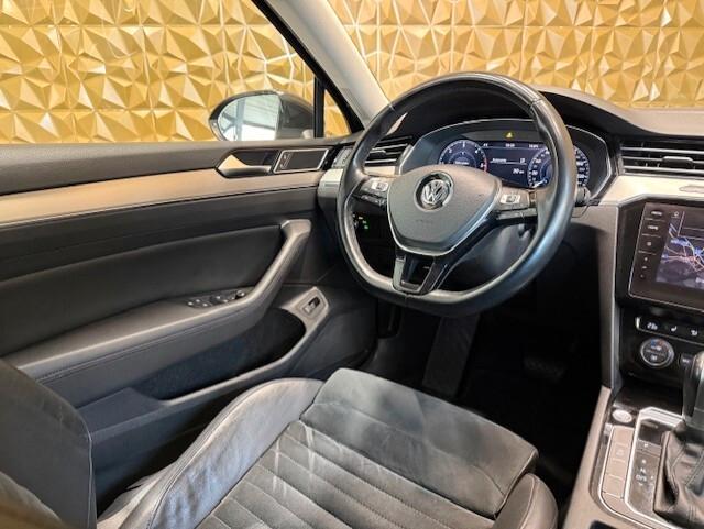 Volkswagen Passat Variant 2.0 tdi Highline 150cv dsg