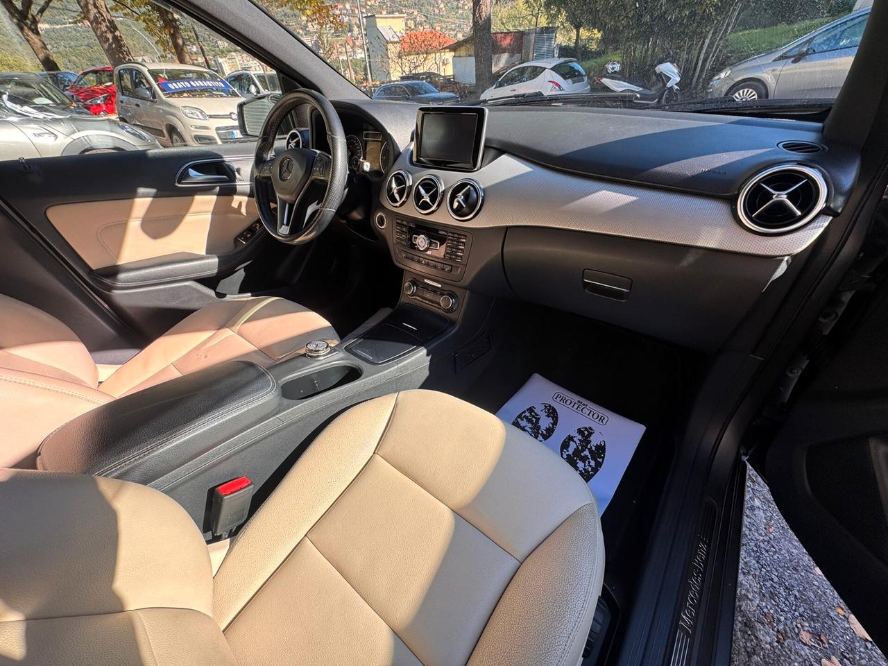 Mercedes-benz B 180 CDI BlueEFFICIENCY Premium AUTOMATICA