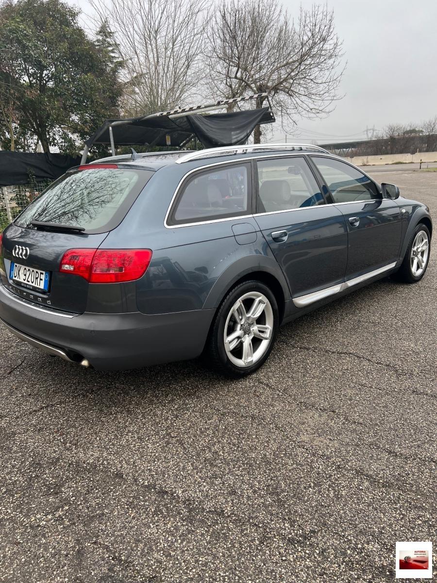 AUDI - A6 allroad quattro