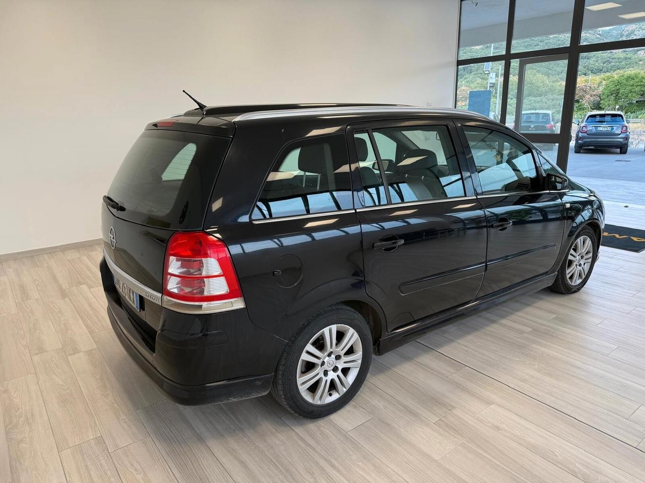Opel Zafira 1.9 CDTI 120CV Cosmo 7 POSTI