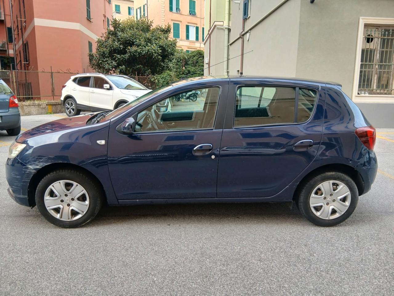 Dacia Sandero CON SOLI 18000 KM