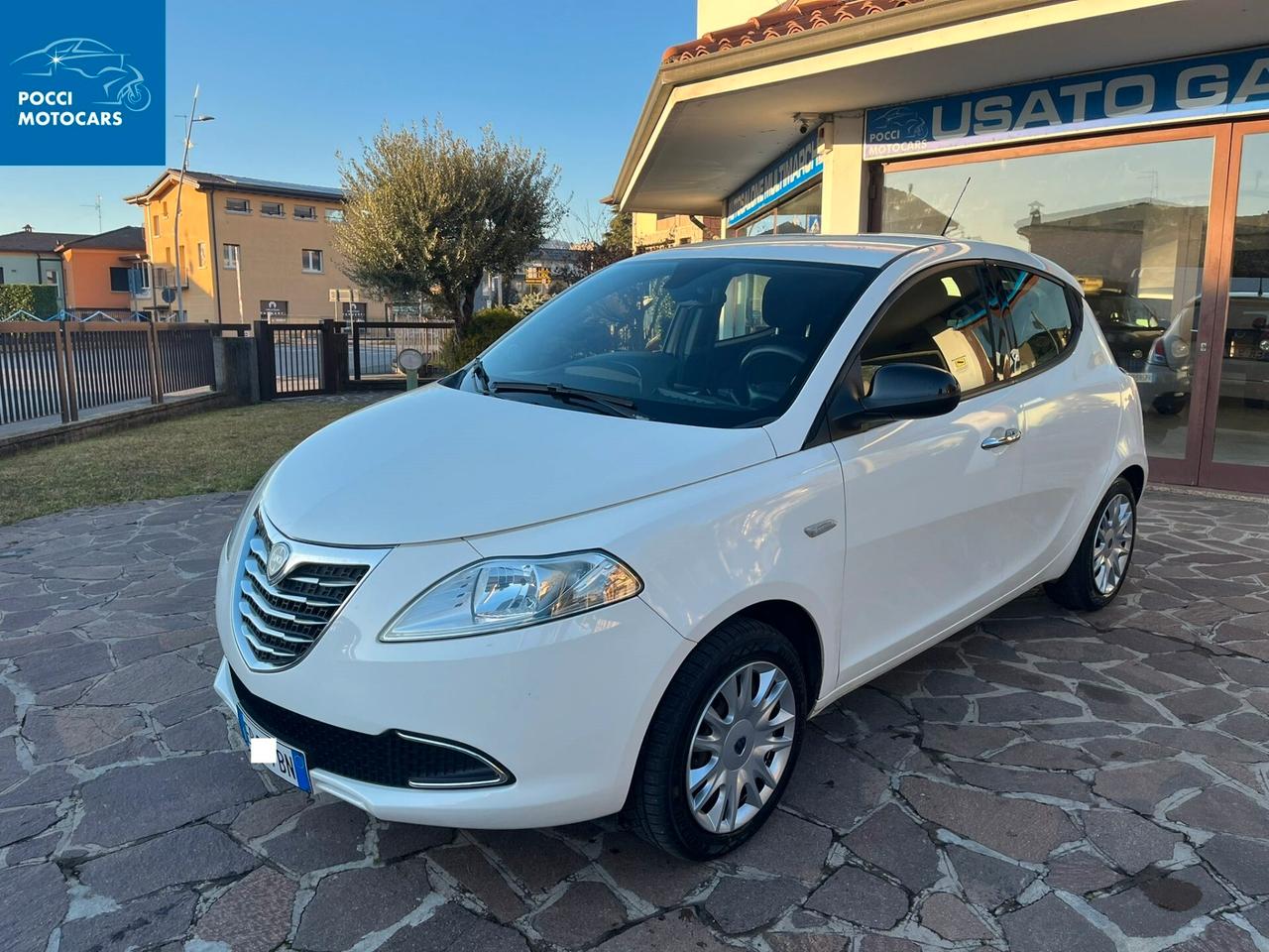 Lancia Ypsilon 1.2 69 CV 5 porte S&S Silver