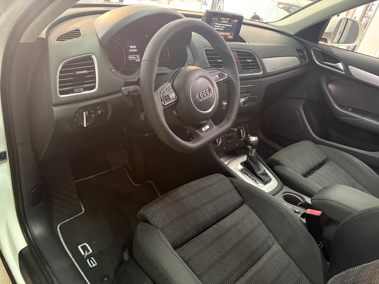 Audi Q3 2.0 150 CV quattro S tronic Sport * TETTO APRIBILE