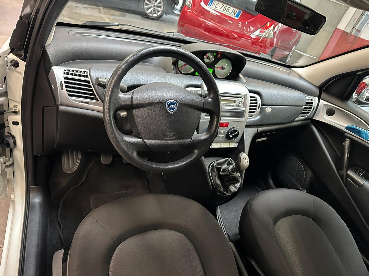 Lancia Ypsilon 1.2 69 CV Platinum
