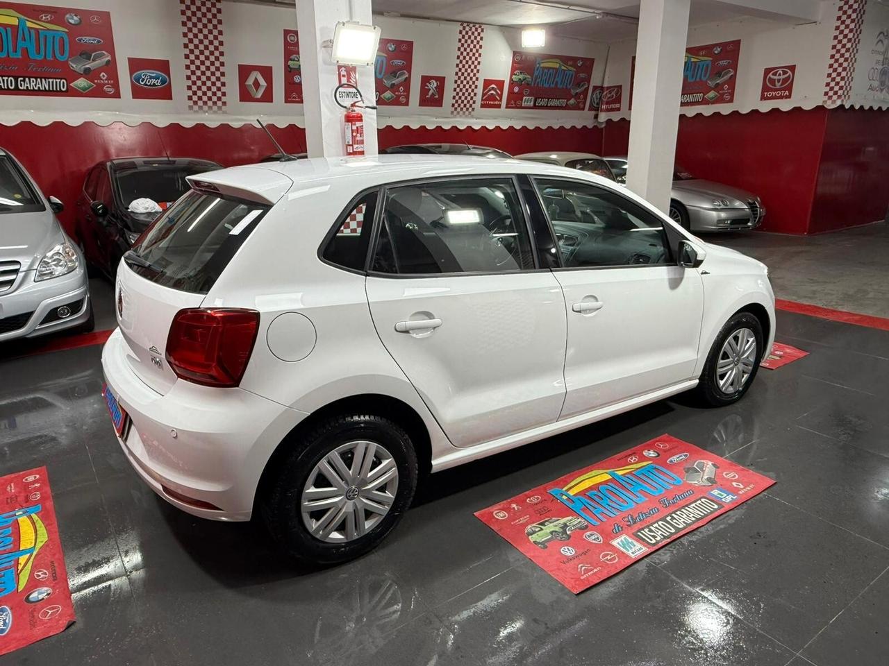 Volkswagen Polo 1.4 TDI 75cv Fresh - 2015