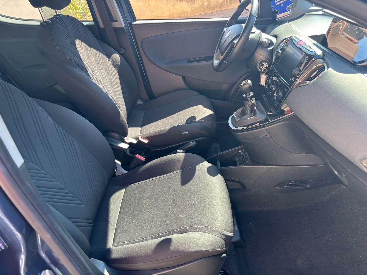 LANCIA Ypsilon 1.0 FireFly 5p. S&S Hybrid Gold
