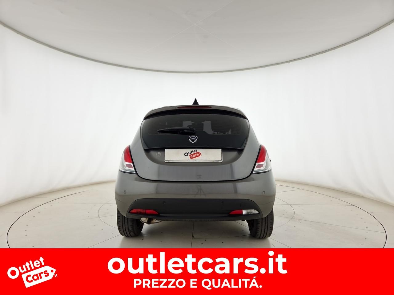 Lancia Ypsilon 1.2 silver 69cv