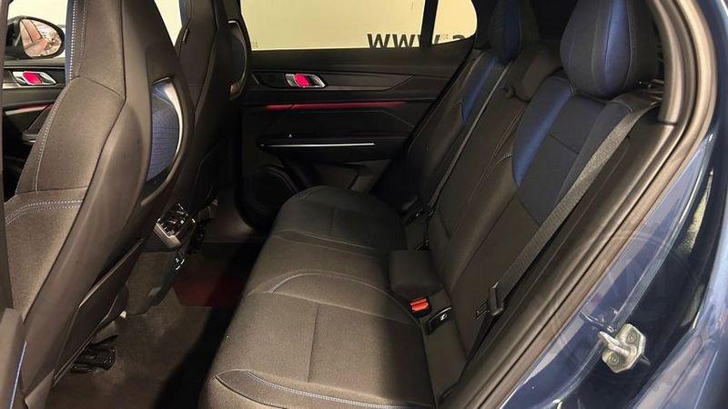 Lynk & Co 01 01 PHEV